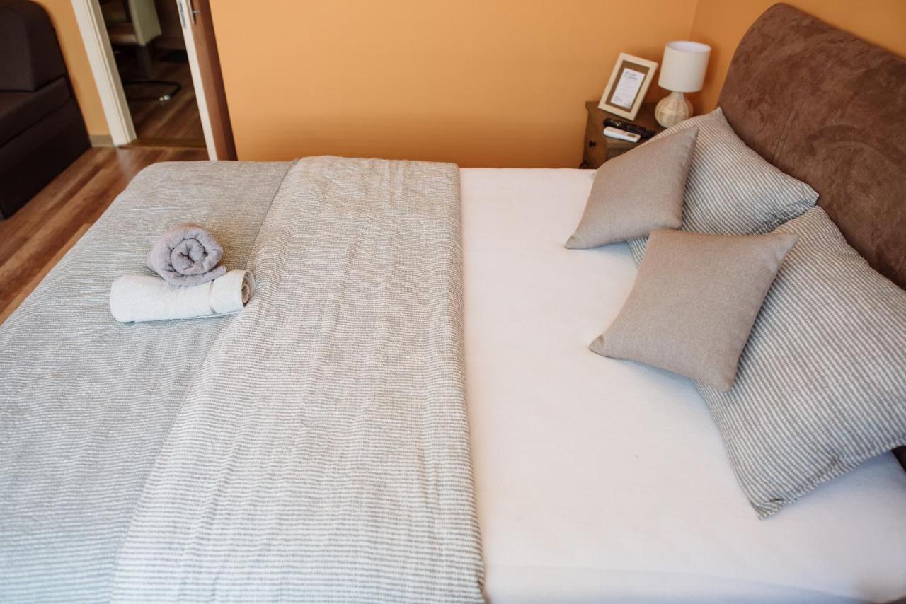 Lara Apartman Lejlighed Subotica Eksteriør billede